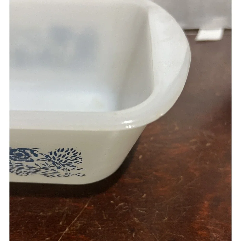 Vintage OvenWare 522-Loaf‎ Pan Milk Glass -White with Blue Clover Print -USA - 2